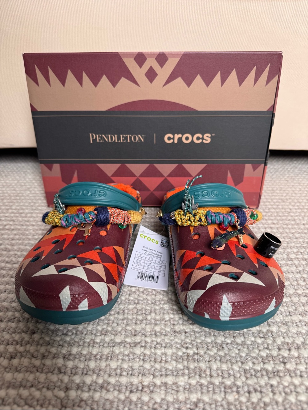 Limited Edition Crocs x Pendleton Classic Lined Clogs Brown & Orange NWT - Picture 1 of 7